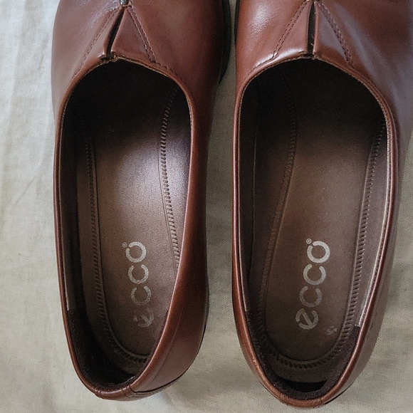 ECCO BROWN LEATHER LOAFERS size 37 - Picture 8 of 9